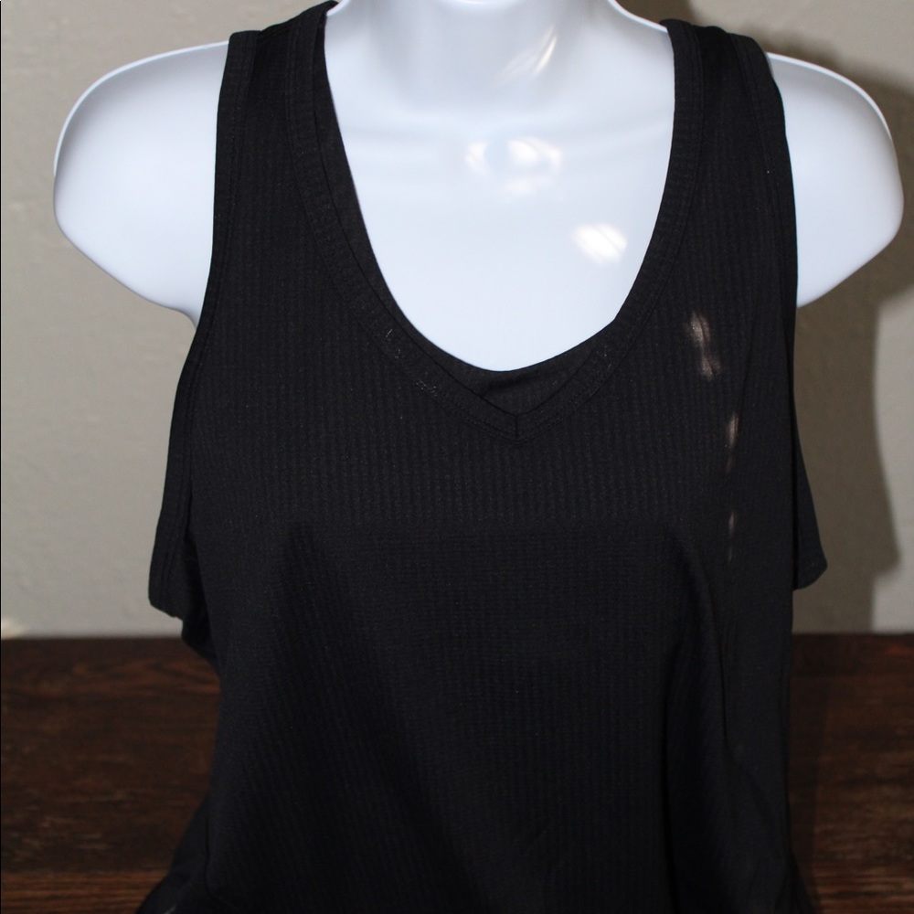 NWT the North Face tank medium